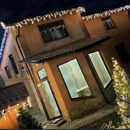 Best House Lutsk Luaran gambar
