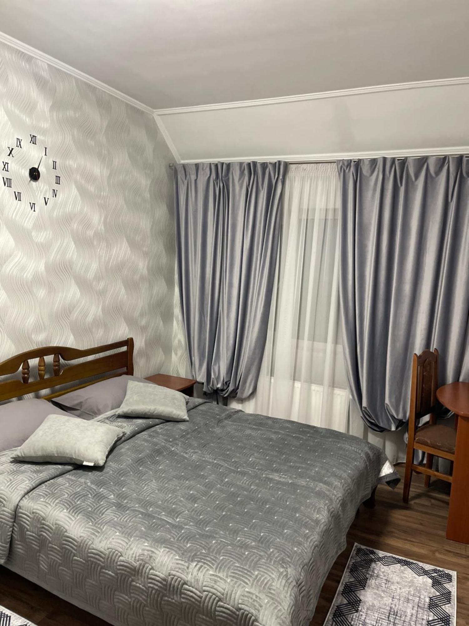 Best House Lutsk Luaran gambar