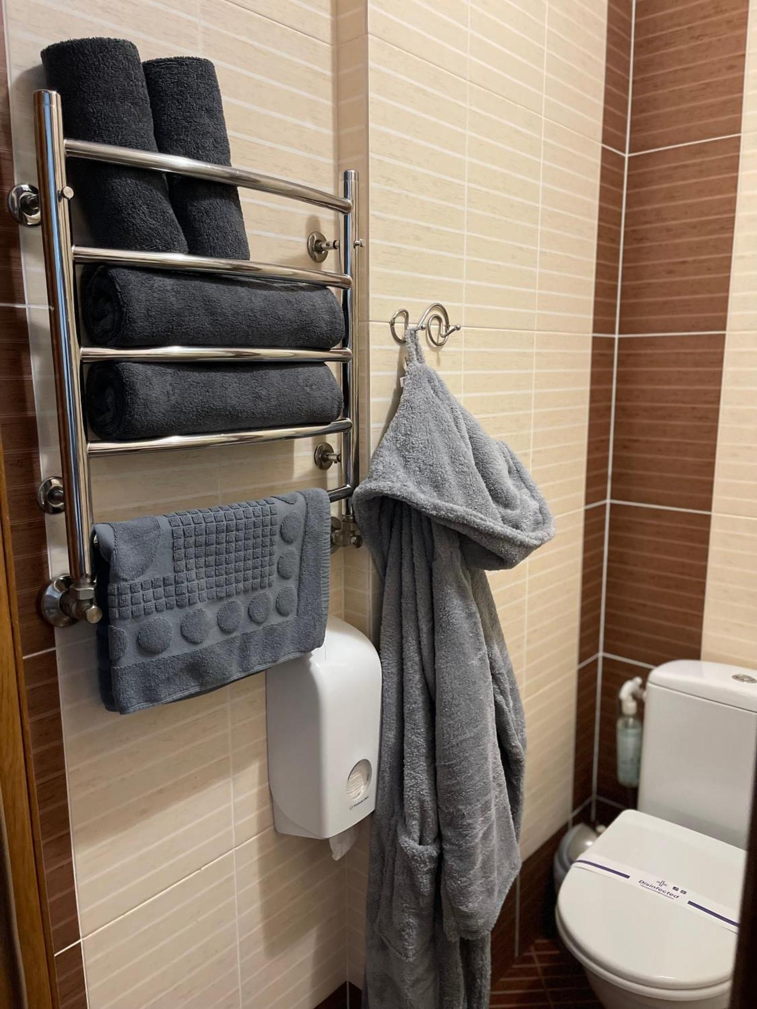 Best House Lutsk Luaran gambar