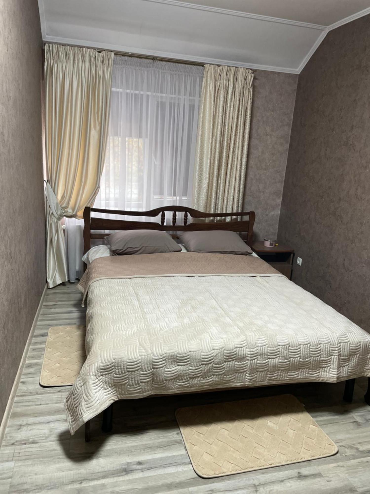 Best House Lutsk Luaran gambar