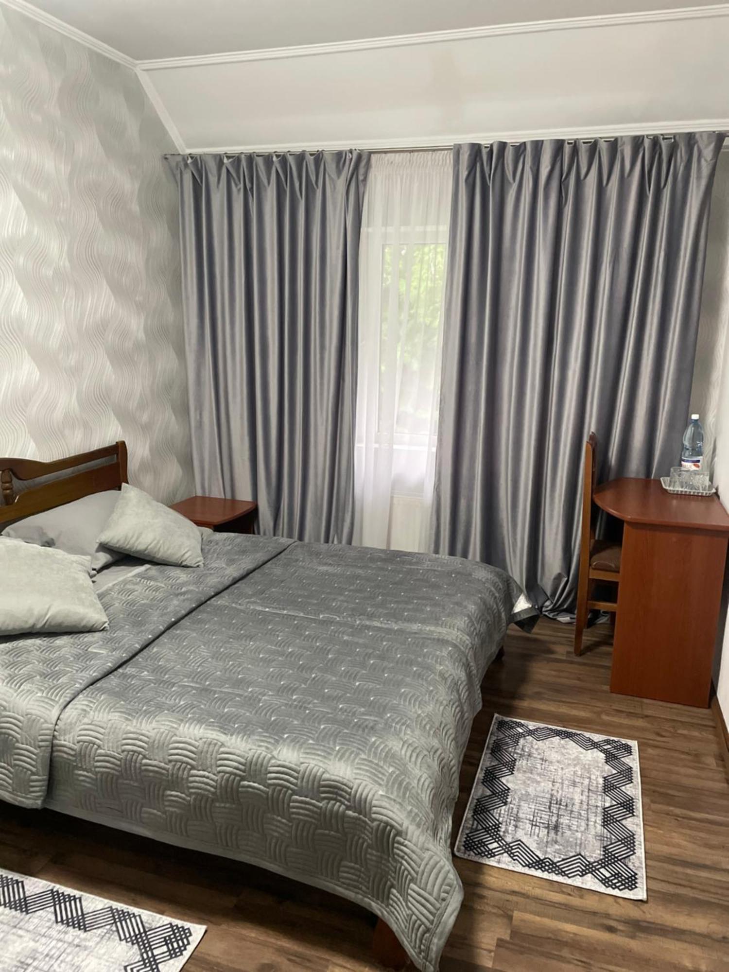 Best House Lutsk Luaran gambar